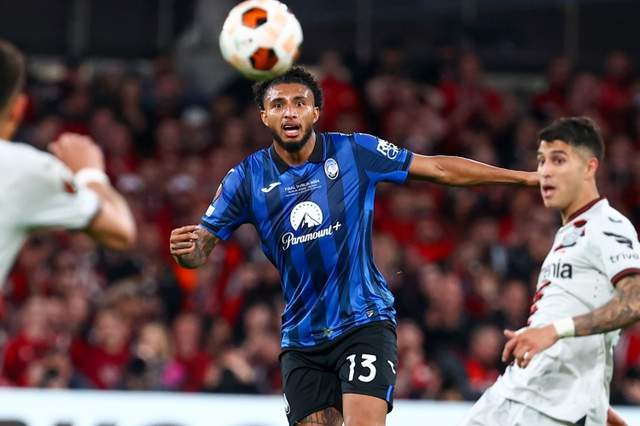  西甲豪门引援策略的深层逻辑：从个体博弈到体系重构 体育新闻