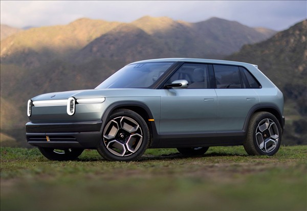 美国新势力车企CEO首次公开:造车8年烧光250亿美元 新闻