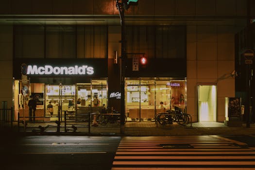 外甥大年初二理发,当晚舅舅车祸去世,舅妈控告其杀人索赔100万!专家:“正月剃头死舅舅”无科学依据 新闻