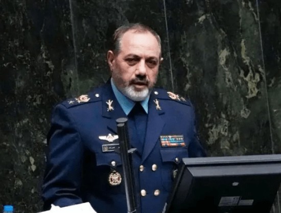  美媒称伊朗防长等约40名伊朗官员在袭击中死亡 新闻 美媒称伊朗防长等约40名伊朗官员在袭击中死亡 新闻