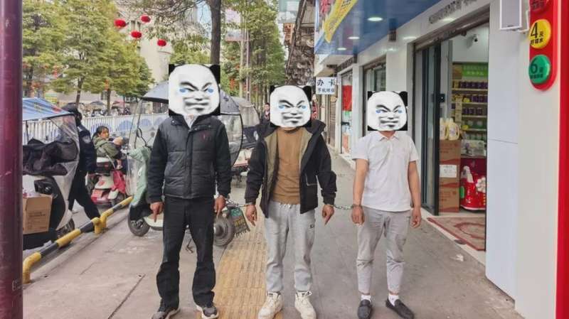  深夜街头拳脚起，酒精蒙蔽酿悲剧；警方铁腕维秩序，多人惩处警世人。 新闻 深夜街头拳脚起，酒精蒙蔽酿悲剧；警方铁腕维秩序，多人惩处警世人。 新闻 深夜街头拳脚起，酒精蒙蔽酿悲剧；警方铁腕维秩序，多人惩处警世人。 新闻 深夜街头拳脚起，酒精蒙蔽酿悲剧；警方铁腕维秩序，多人惩处警世人。 新闻 深夜街头拳脚起，酒精蒙蔽酿悲剧；警方铁腕维秩序，多人惩处警世人。 新闻 深夜街头拳脚起，酒精蒙蔽酿悲剧；警方铁腕维秩序，多人惩处警世人。 新闻