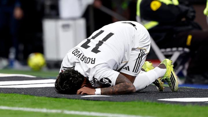  从低谷中崛起；罗德里戈的膝伤考验与皇马的温暖守护。 体育新闻