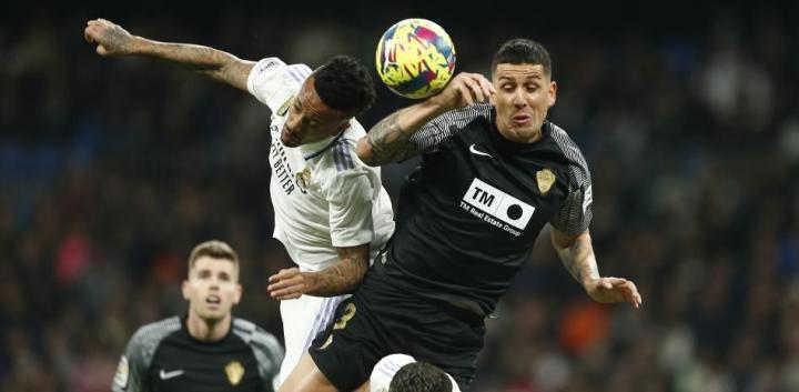 伯纳乌对埃尔切而言是永恒禁区;66载无胜,24场仅4平进失球对比悬殊。 体育新闻 伯纳乌对埃尔切而言是永恒禁区;66载无胜,24场仅4平进失球对比悬殊。 体育新闻