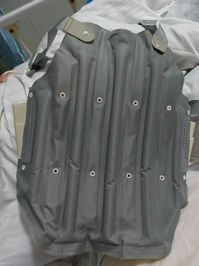 腰椎支具销售乱象调查;三家医院不规范行为曝光,卫健委展开行动。 健康养生