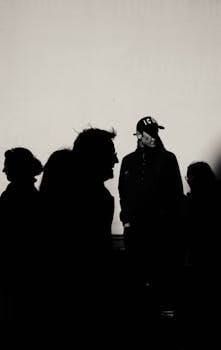 中期借贷便利操作落地在即;央行着力维护银行体系资金平衡。 股票财经 中期借贷便利操作落地在即;央行着力维护银行体系资金平衡。 股票财经